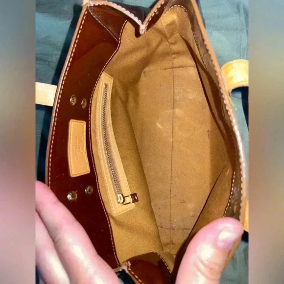 Louis Vuitton Reade Monogram Handbag - Picture 2 of 8